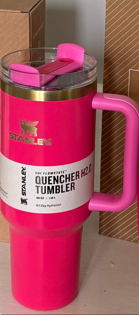 Stanley 40oz Tumbler Fuchsia Pink Purple